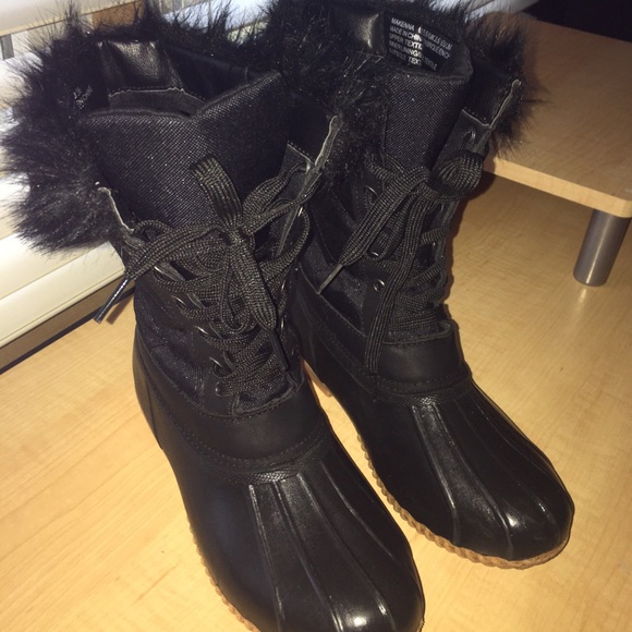 Shoe Dazzle Shoes - Shoe Dazzle Fur Trim Boots